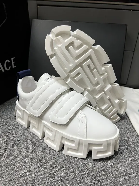 Versace Shoe 